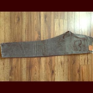 Levi’s 501 button fly S leather tag high rise!